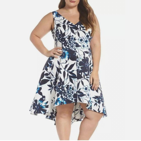 ELIZA J Nordstrom Dress 6 Navy & White Floral Hi-Lo V-neck Church Wedding